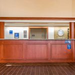 Comfort Inn & Suites Rocklin - Roseville front desk